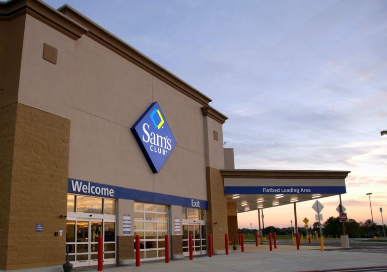 Sam's Club exterior