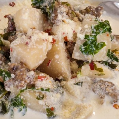 Zuppa Toscana soup recipe (copycat of Olive Garden’s soup)