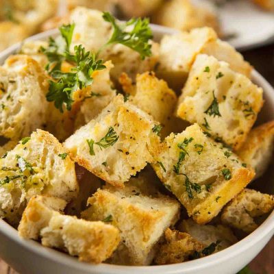How to make homemade croutons